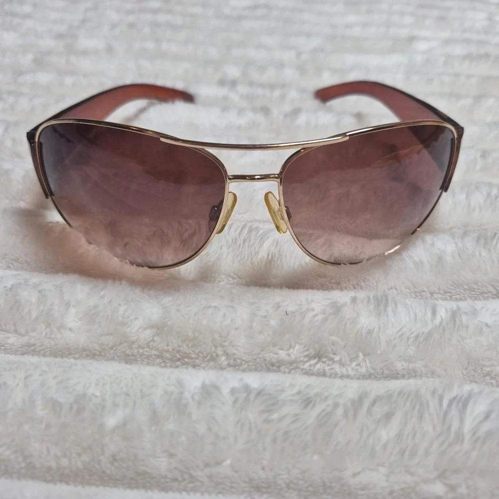 Womens Gold Tone‎ Aviator Sunglasses Brown Gradient Lens Tortoise Temples